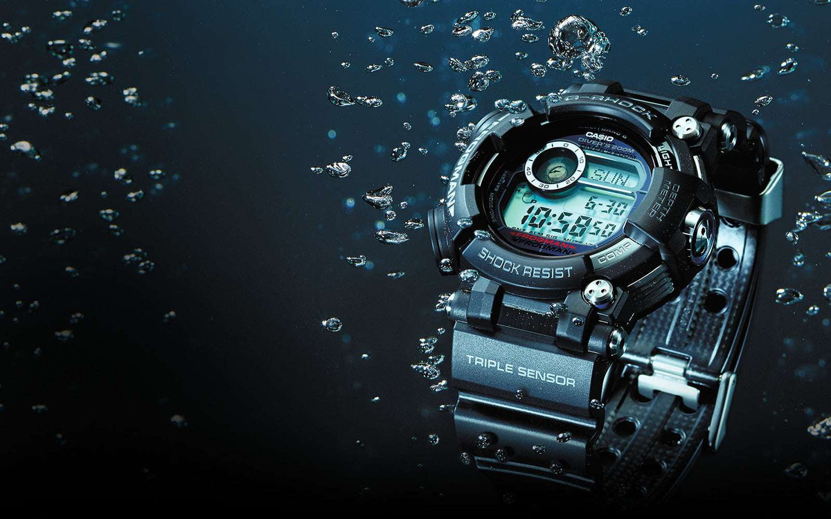 Black G-Shock Frogman dive watch with LCD, triple sensor details