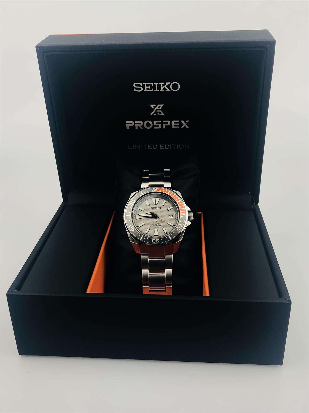 Men's Seiko Prospex diver watch in gift box with grey dial and orange-trim strap