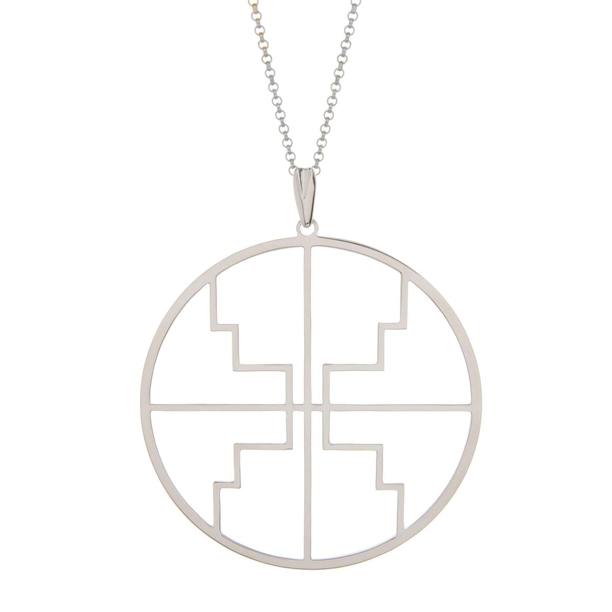Kim Minchin Roxy Disc Silver NecklaceSleek and stylish, this Kim Minchin Roxy Disc Silver Necklace is a must have for any occasion. The pendant is approximately 6cm in size with the chain being 80cm in length. The necklace is made from 925 Sterling Silver.Key Features:80cm Chain Length6cm Pendant Disc925 Link ChainThe Brand: Kim MinchinKim Minchin Jewellery was founded back in 2014 by well known designer Kim Minchin Dunn. The philosphy of the brand centres around being able to wear any piece