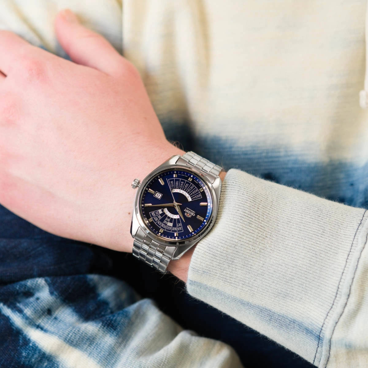 Men's steel automatic wristwatch with blue dial and link bracelet