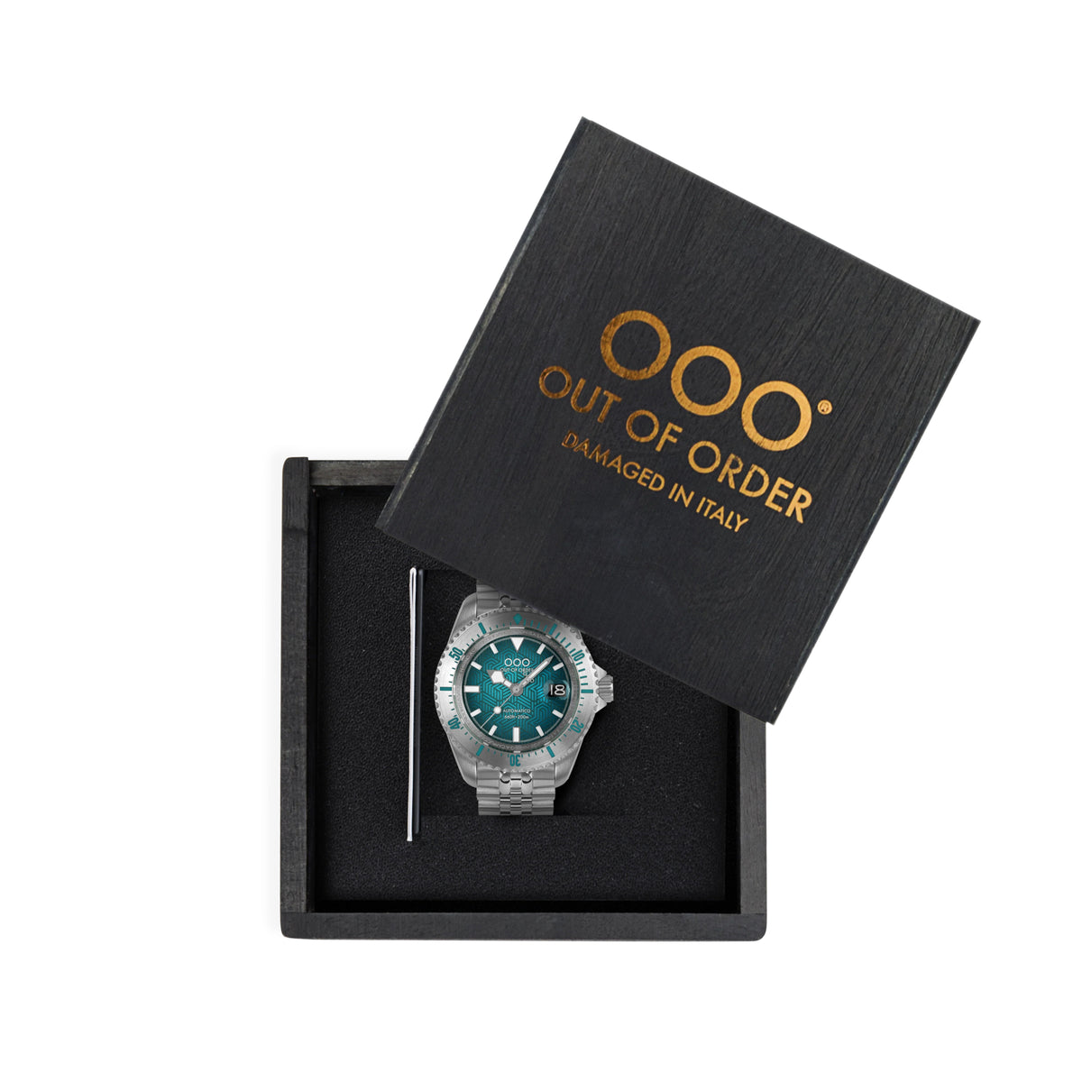 Diverissimo men's dive watch displayed in a gift box with teal dial.