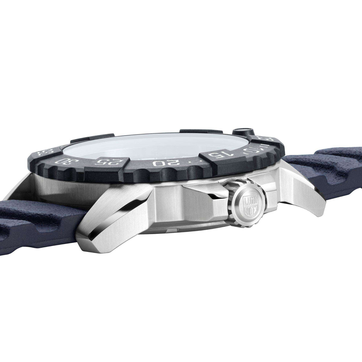 Navy blue rubber watch strap with stainless steel side of 45mm quartz case