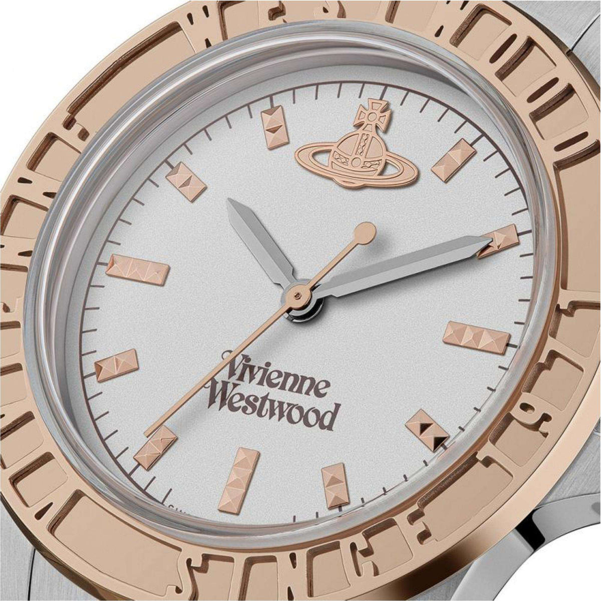 Sunbury quartz watch close-up of white dial with rose-gold logo and markers