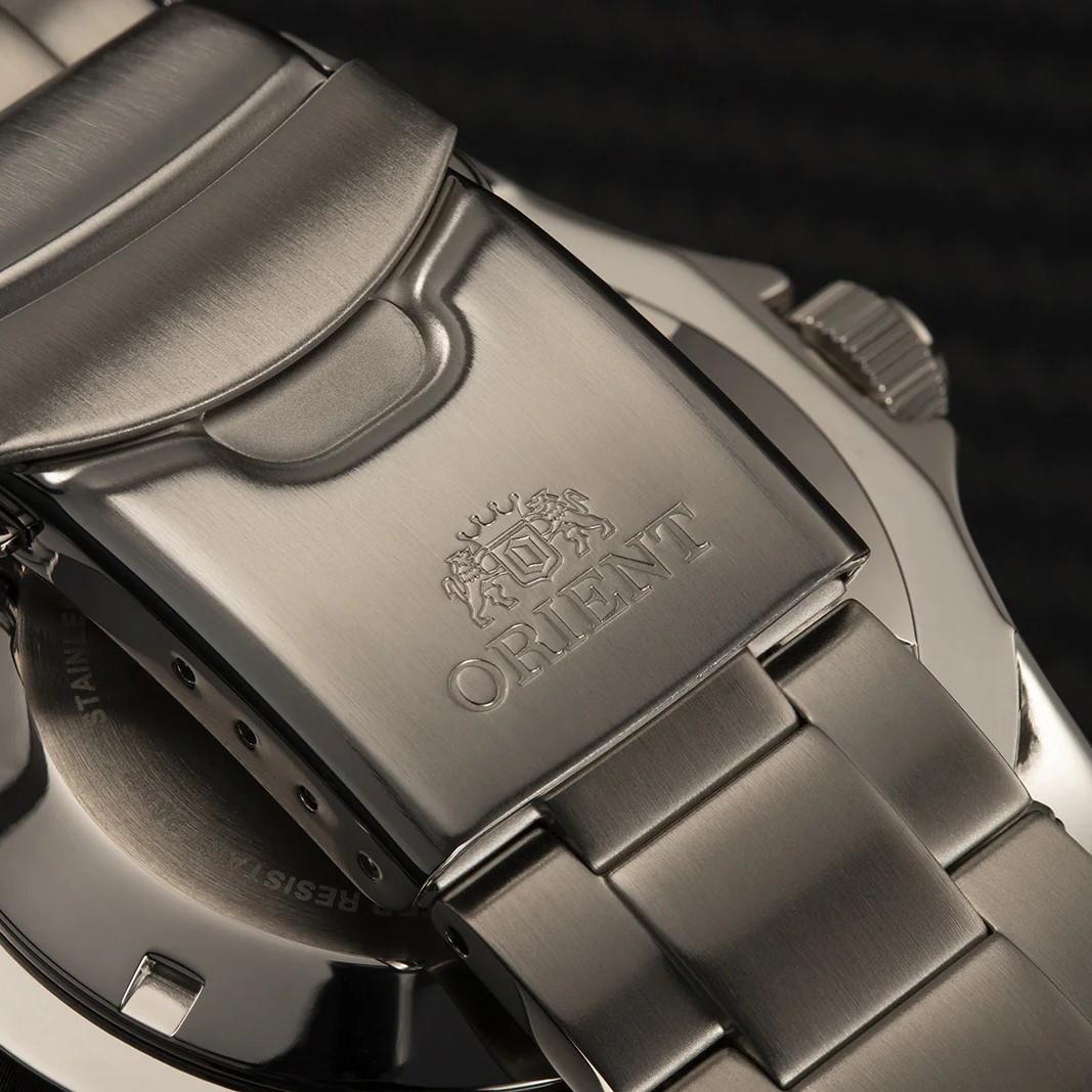 Brushed stainless steel watch clasp with Orient logo on the bracelet