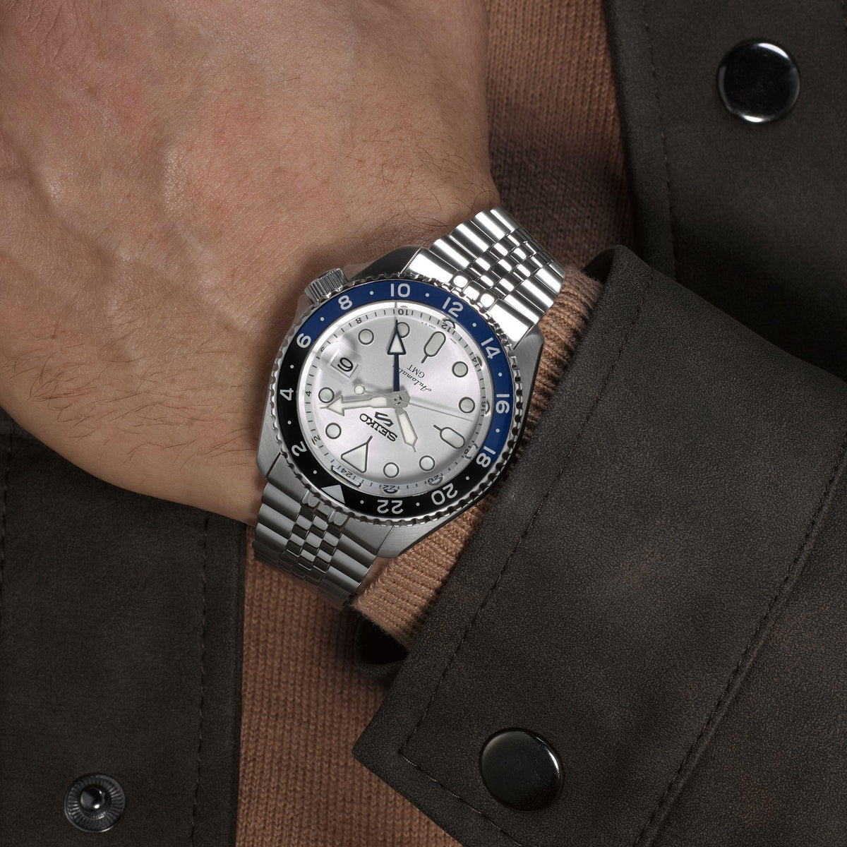 Seiko 5 Sports SSK033K1 close up on wrist view