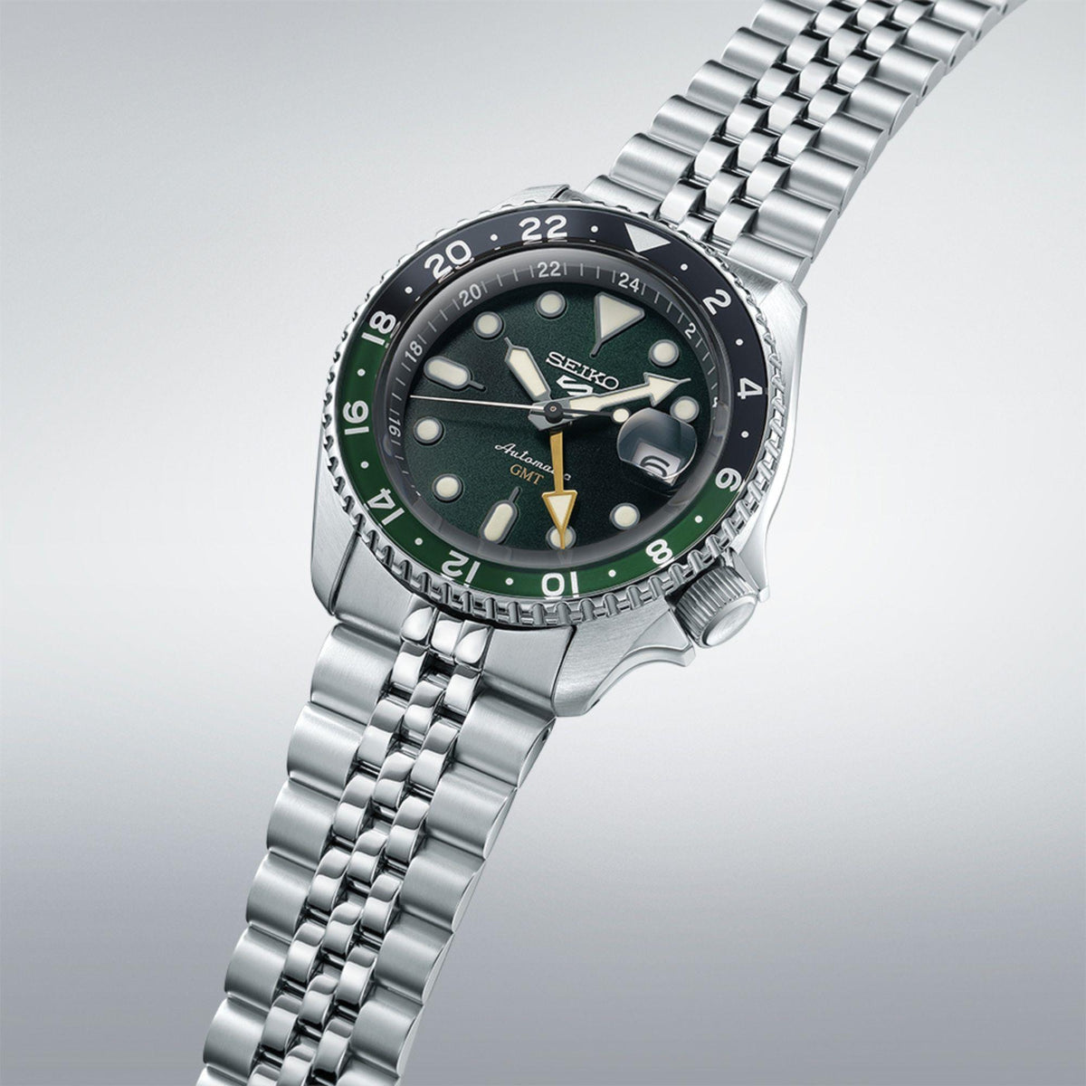 Seiko 5 Sports SSK035K1 green dial high-angle full view