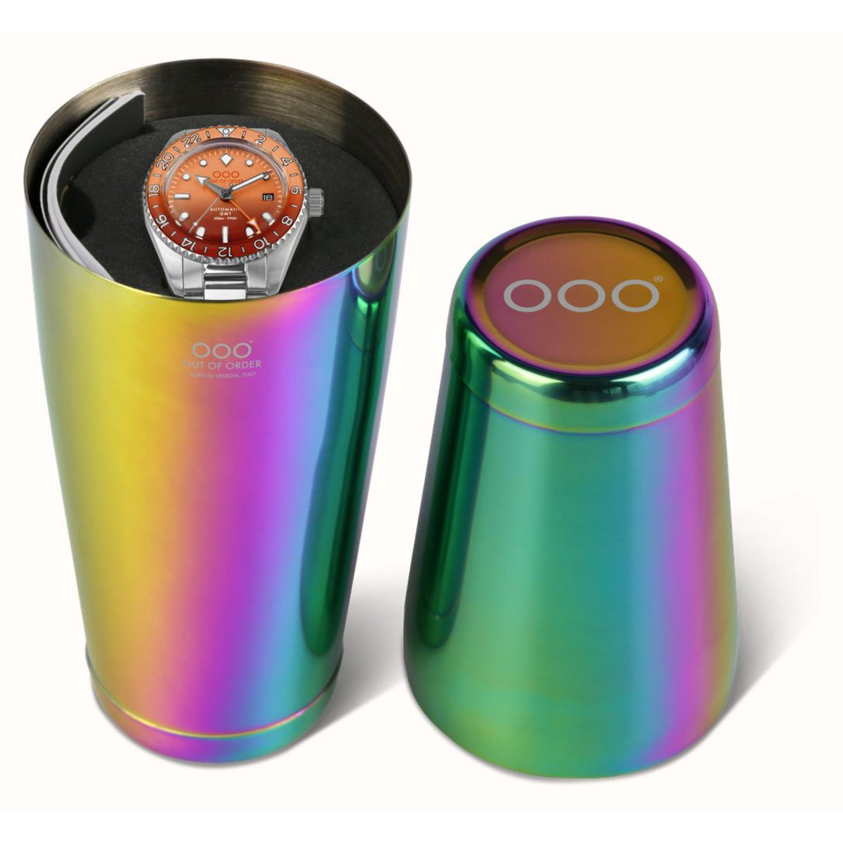 Iridescent stainless steel shaker with OOO logo, open-top cylinder