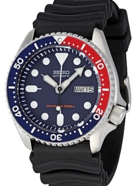 Men's Seiko diver watch with black rubber strap, Pepsi bezel, black dial, MAR 15 date