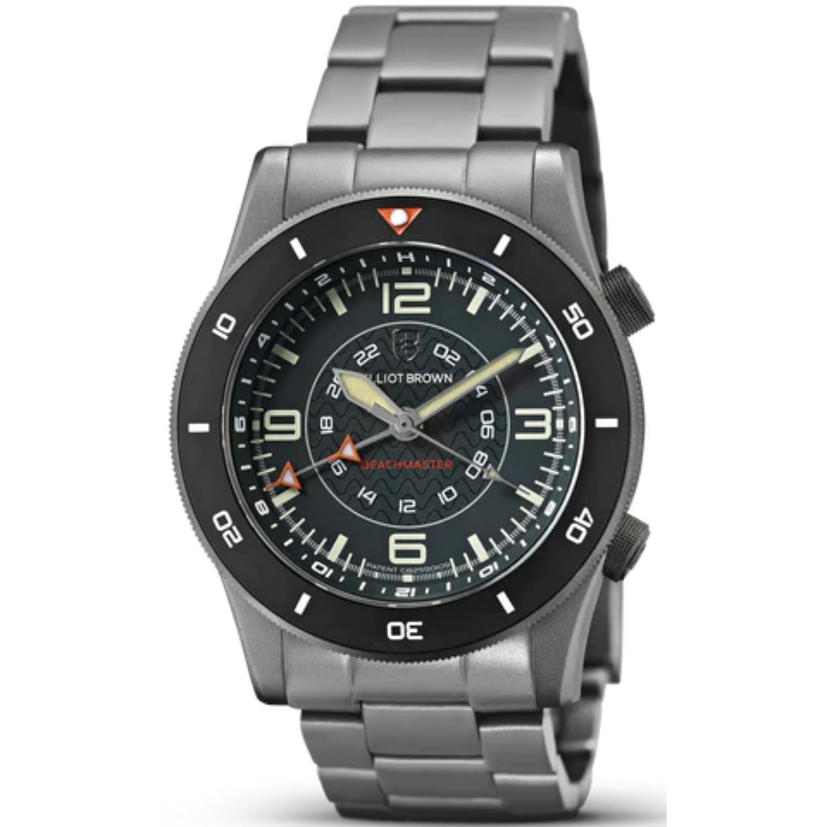 Men's stainless steel wristwatch with black dial and silver metal bracelet