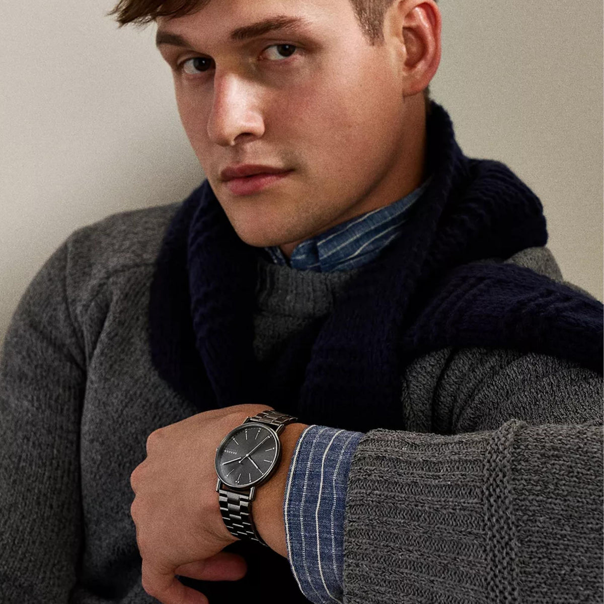 Skagen Signatur SKW6951 lifestyle wrist shot featuring grey dial model with steel bracelet strap