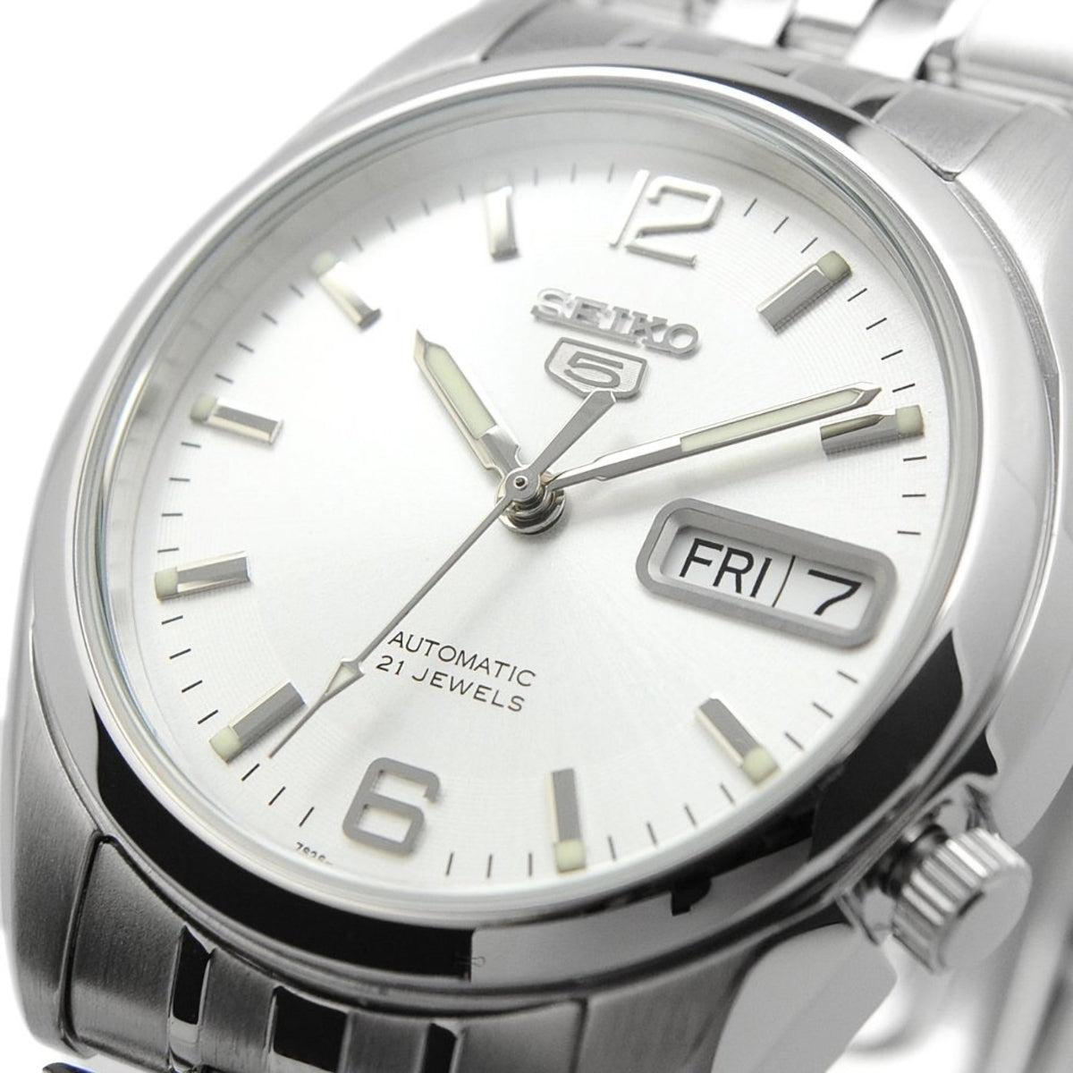 Seiko 5 SNK385K1 automatic stainless steel watch with silver dial and day/date window