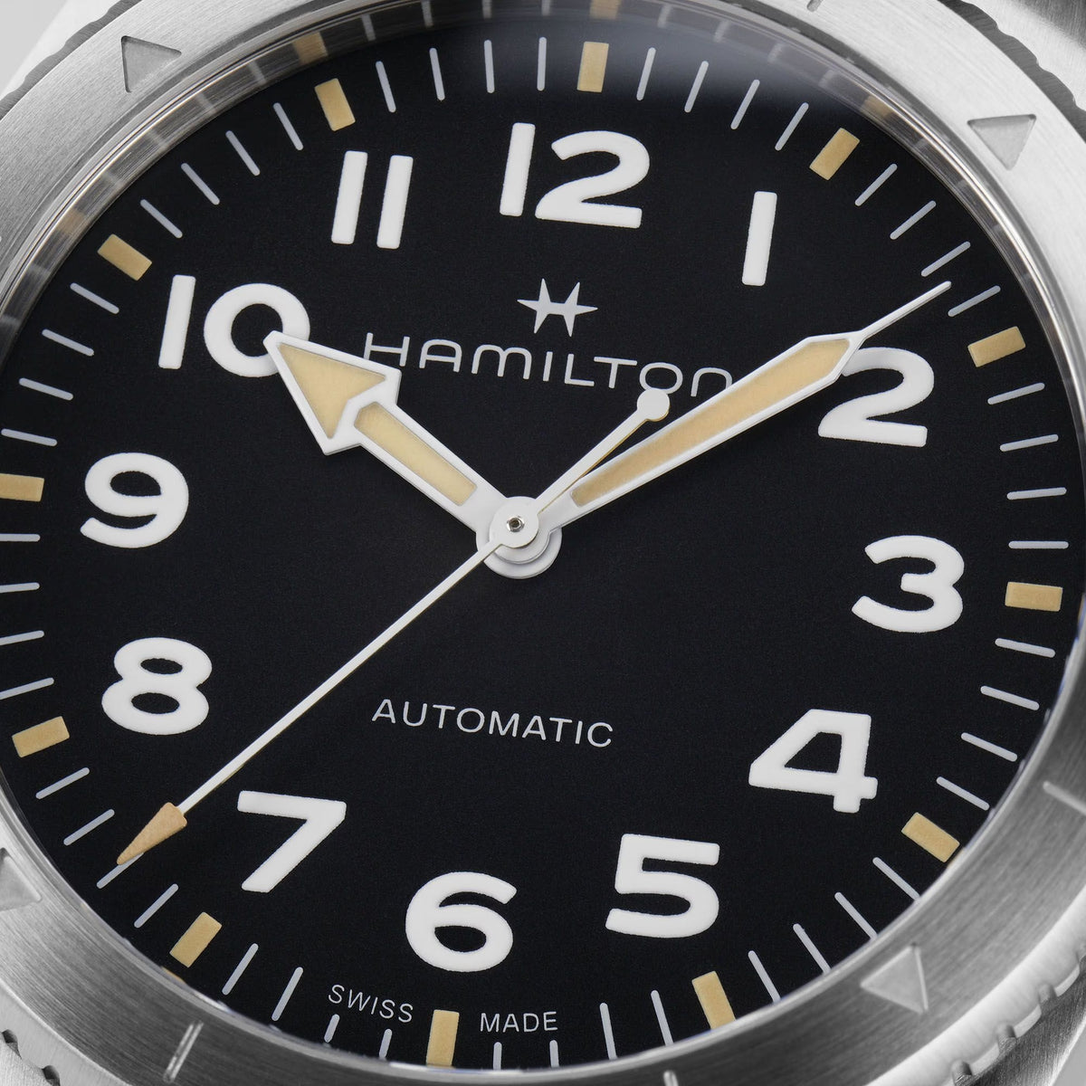 Hamilton Khaki Field 41mm Expedition Schwarz Zifferblatt Grün NATO Herren Automatik Uhr H70315931