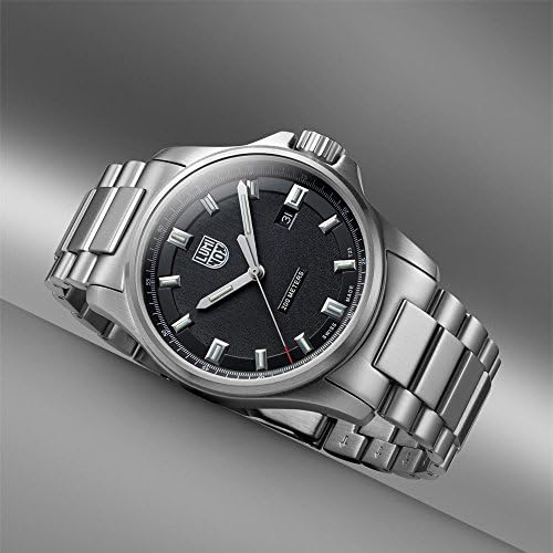 Men's Luminox quartz watch with black dial and steel bracelet, date window at 3