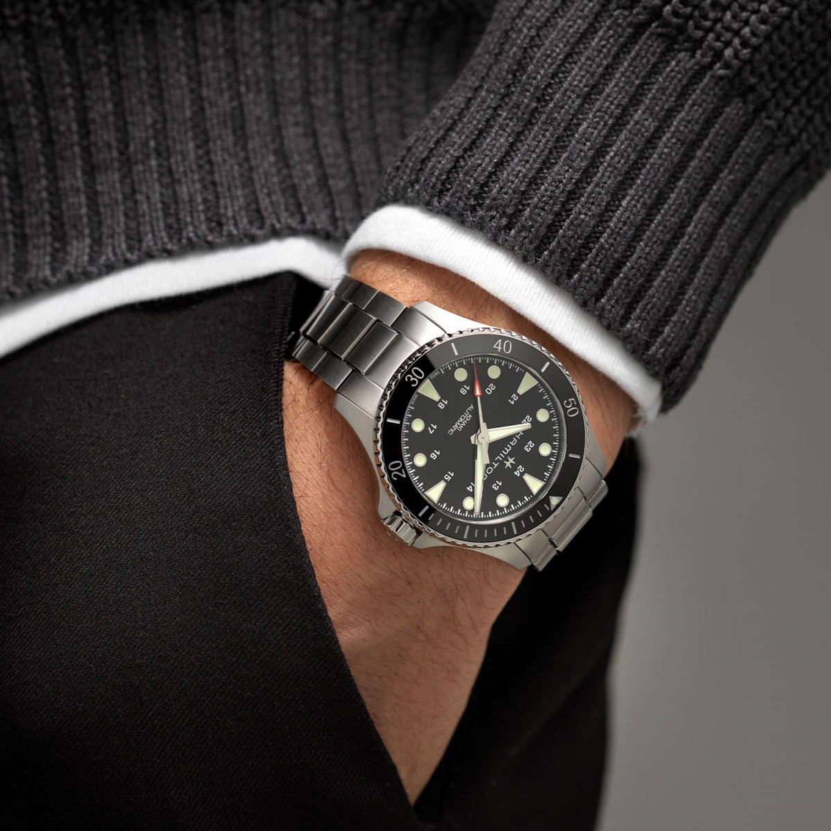 Hamilton Khaki Navy 43mm Black Dial Steel Mens Automatic Watch H82515130
