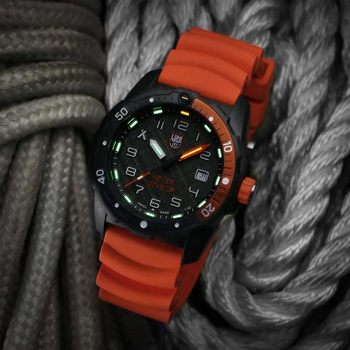 Men's quartz watch on rope with orange rubber strap and black dial