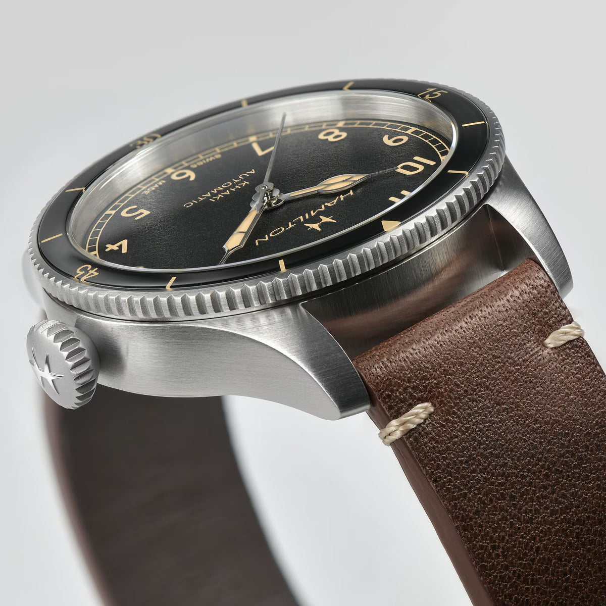 Hamilton Khaki Aviation Pilot Pioneer Black Dial Leather watch H76205530 side view close-up