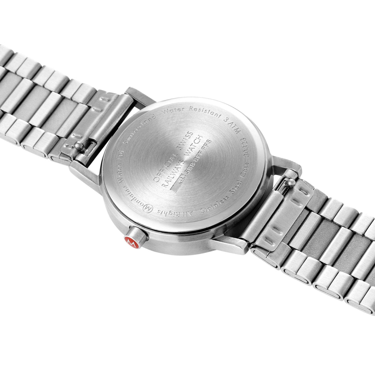 Stainless steel quartz wristwatch back with engraved case and link bracelet