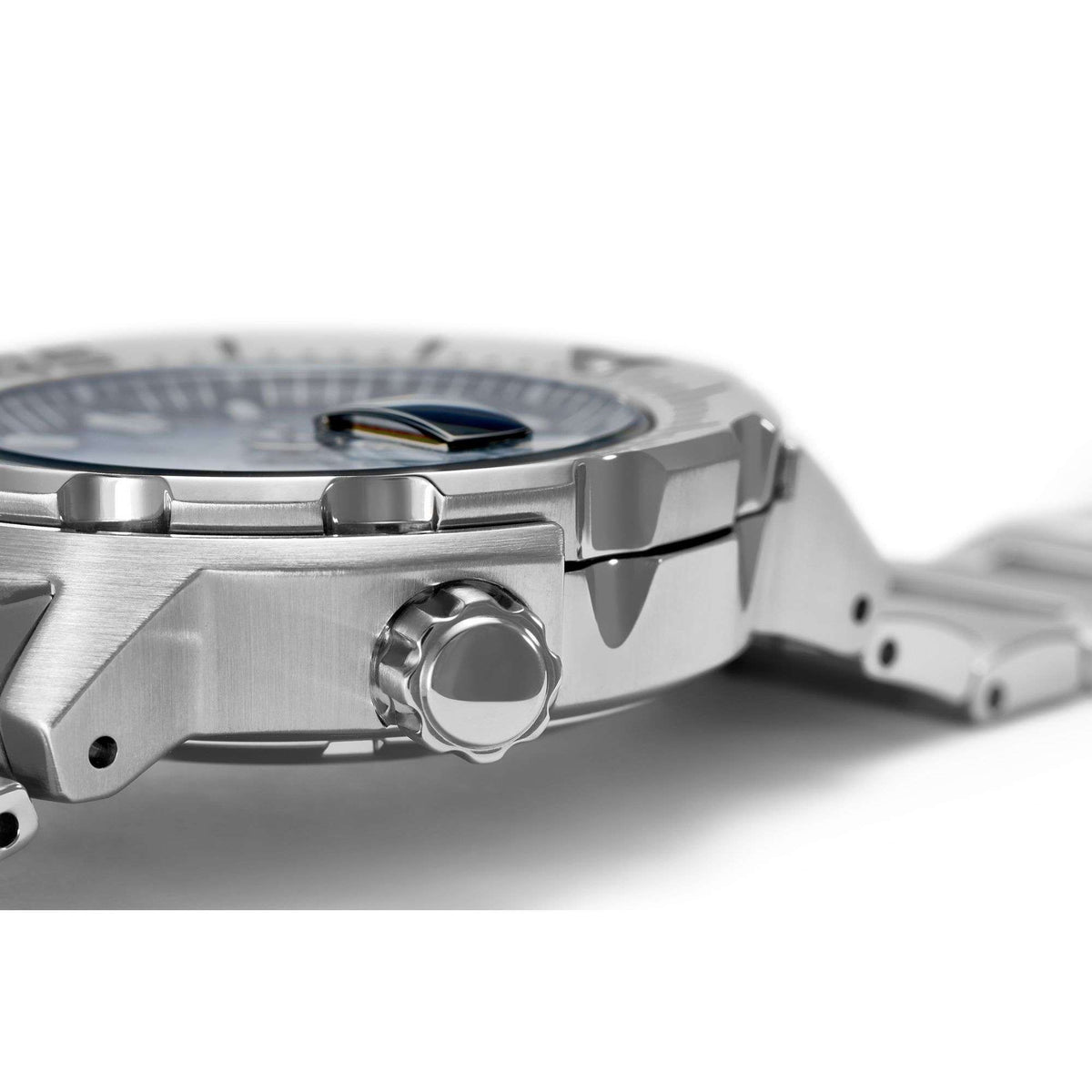 Stainless steel diver watch case with screw-down crown and knurled bezel details