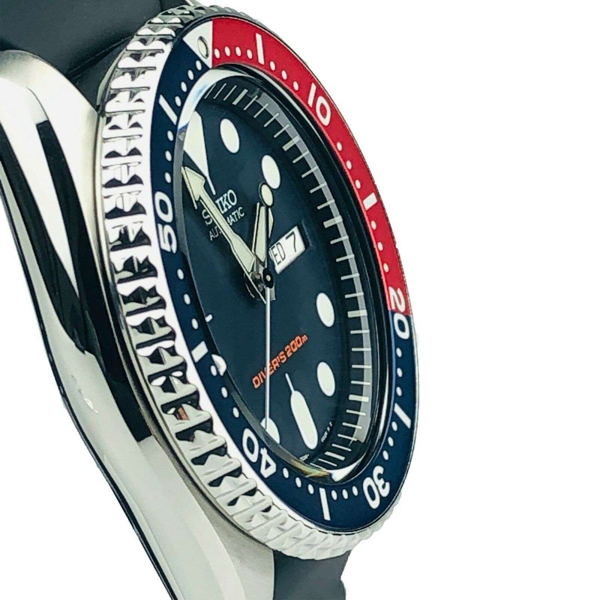 Men's automatic diver's watch, black dial, blue-red bezel, silver case, rubber strap