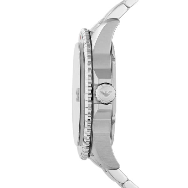 Men's diver quartz watch, silver-tone case profile with ridged bezel and crown