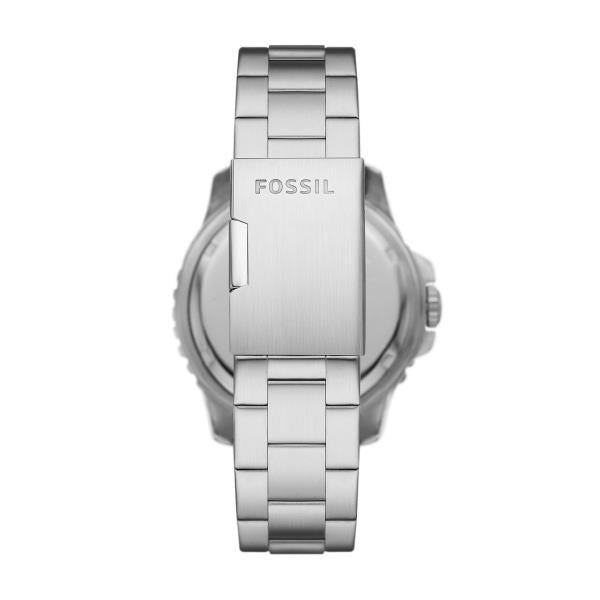 Men's silver steel bracelet quartz watch, clasp view with FOSSIL logo