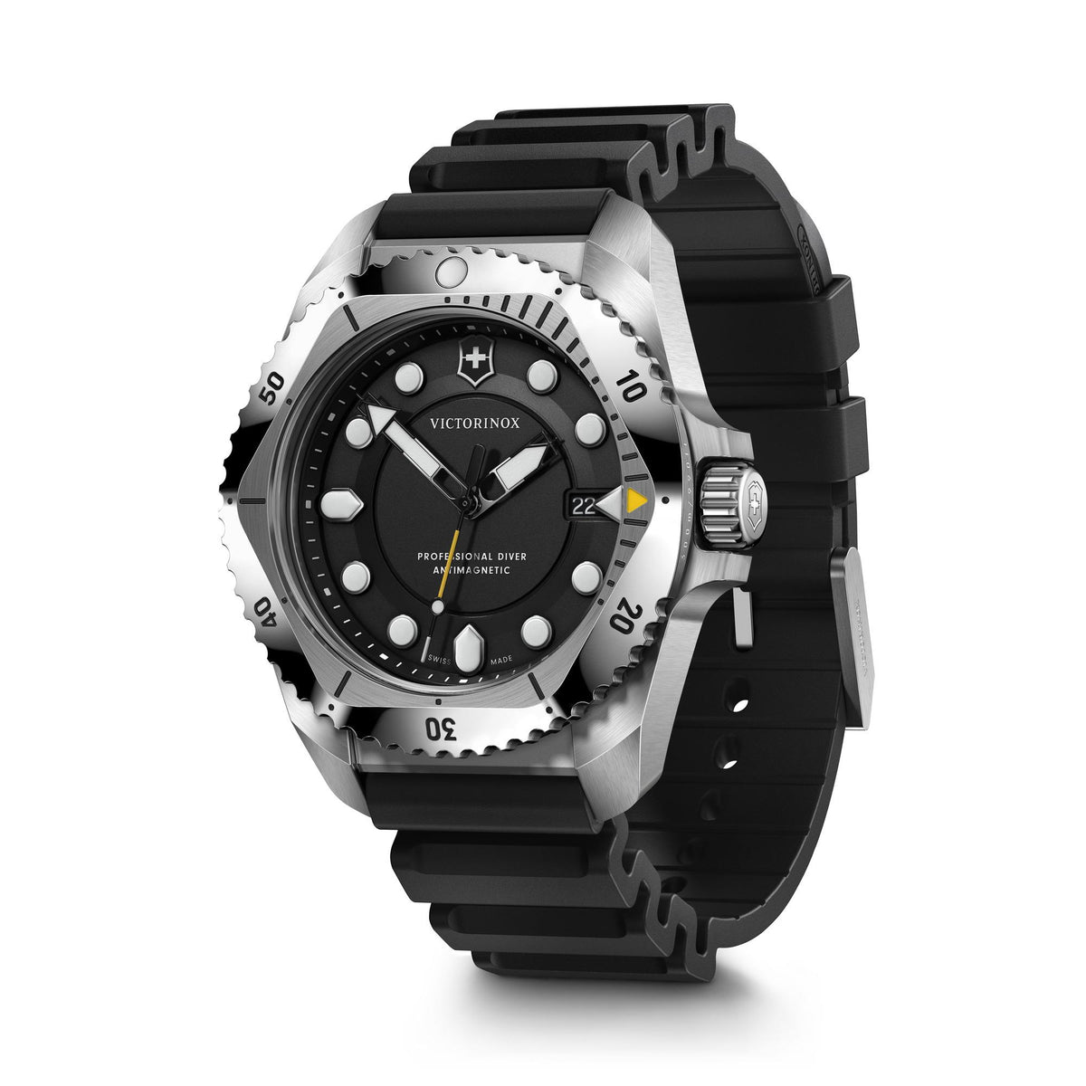 Men's black dial quartz dive watch with black rubber strap and steel bezel