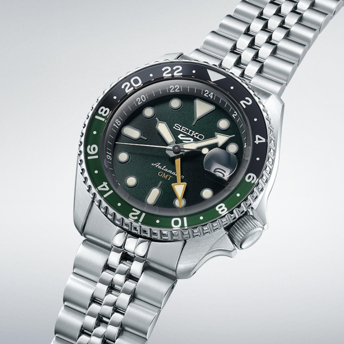 Seiko 5 Sports SSK035K1 green dial angled view
