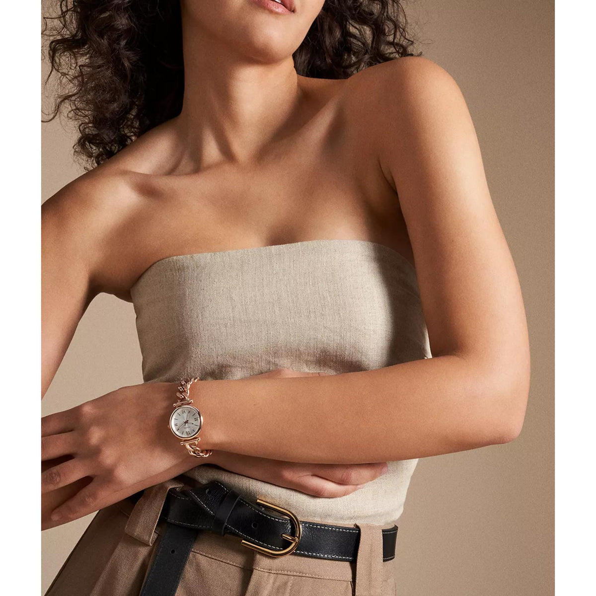 Fossil Carlie ES5330 lifestyle model shot showcasing 28mm ladies quartz watch on wrist