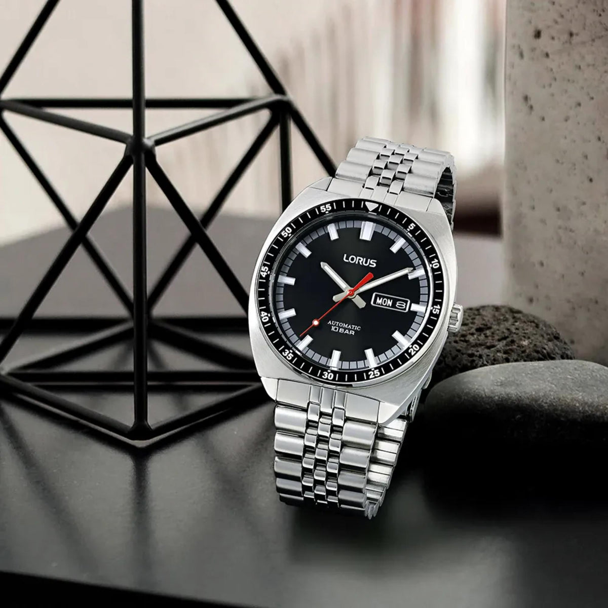 Men's stainless steel bracelet watch with black dial, red second hand, date window at 3