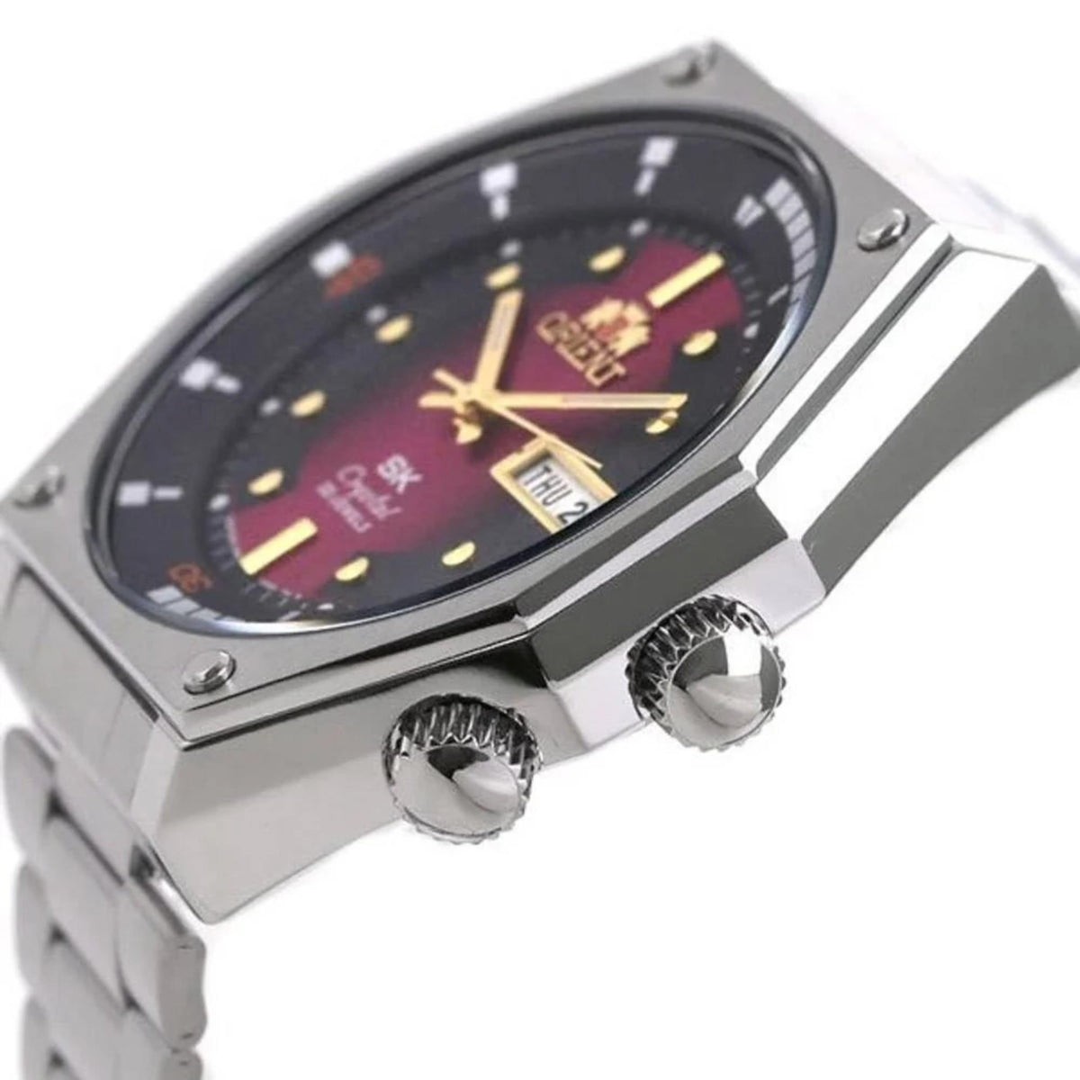Orient Neo 70s diver stainless steel case zoomed side profile