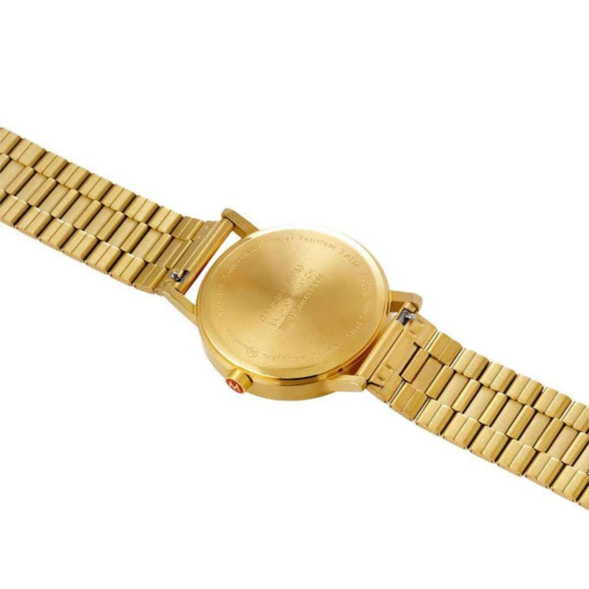 Gold-plated wristwatch with white dial, round case, metal bracelet with clasp