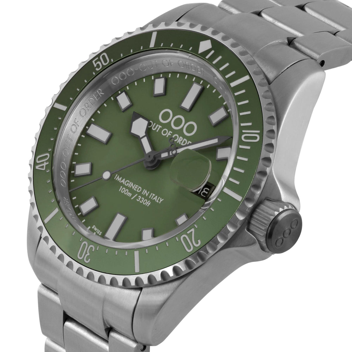 Men’s green dial wristwatch in stainless steel with ridged diver-style bezel and markers