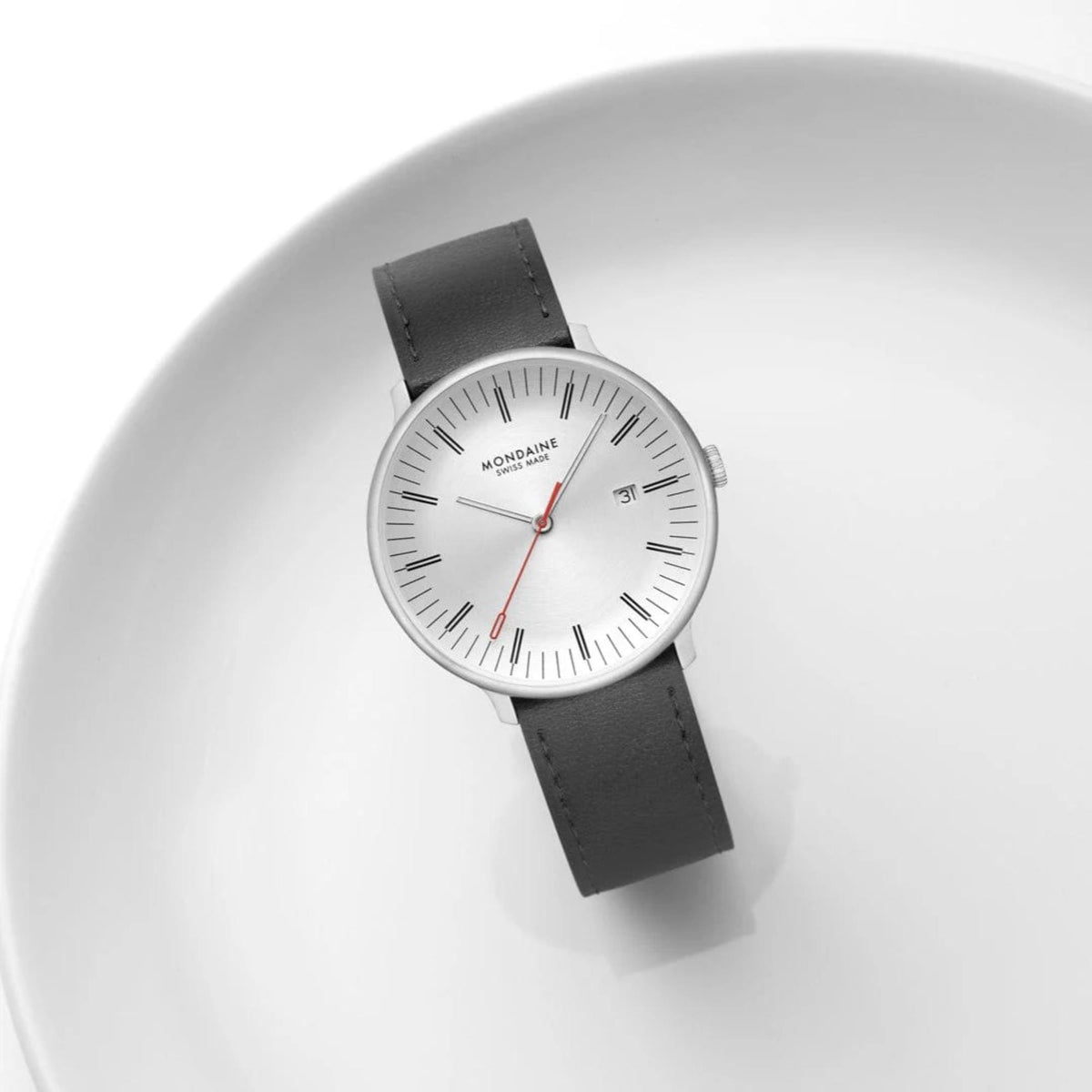 Mondaine Doppio MLE.41210.LBV off-white dial top view on white background