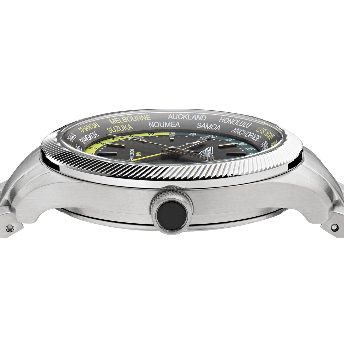 Men's quartz wristwatch with black dial, green minute ring, and silver case