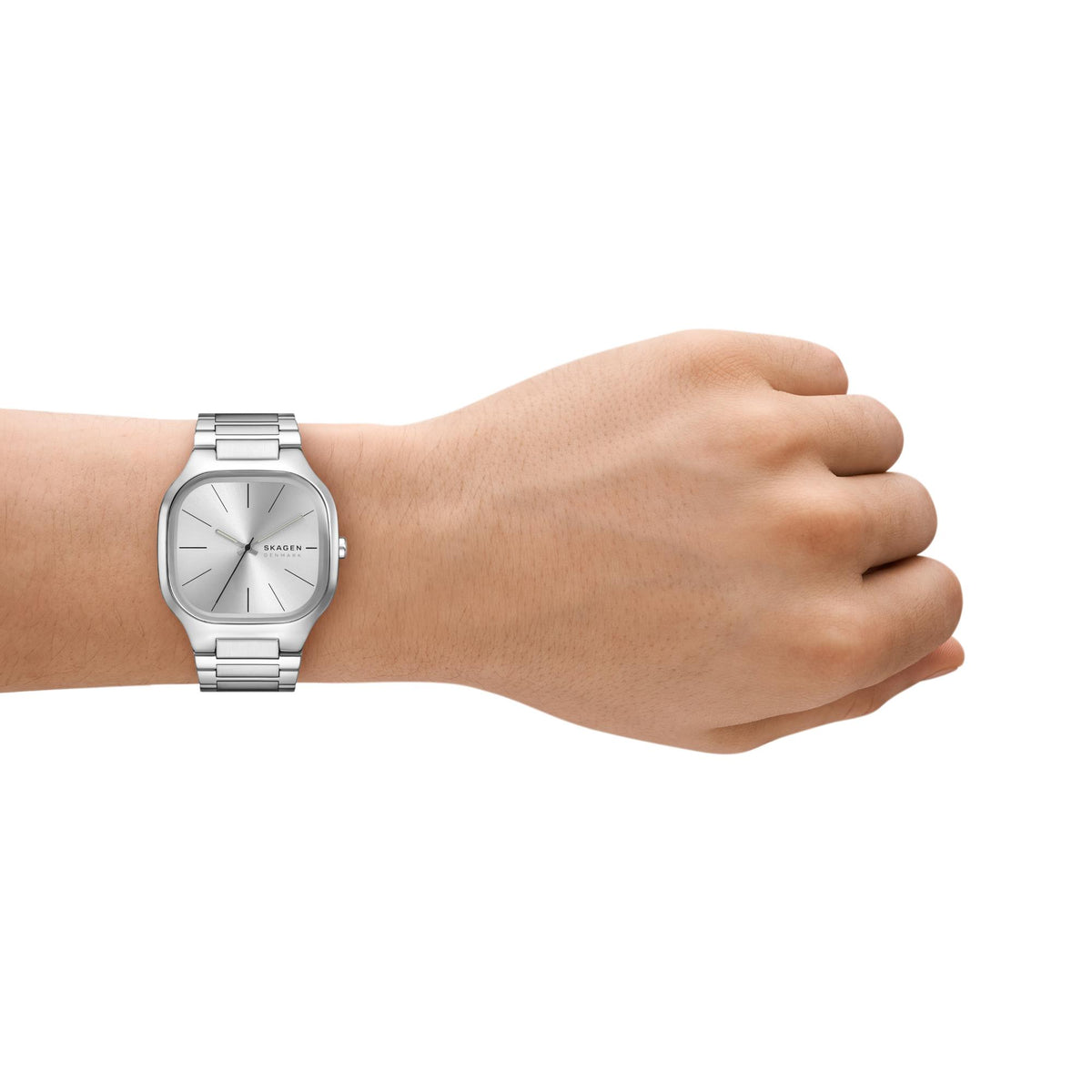 Men's silver stainless steel wrist watch with round white dial and metal link bracelet