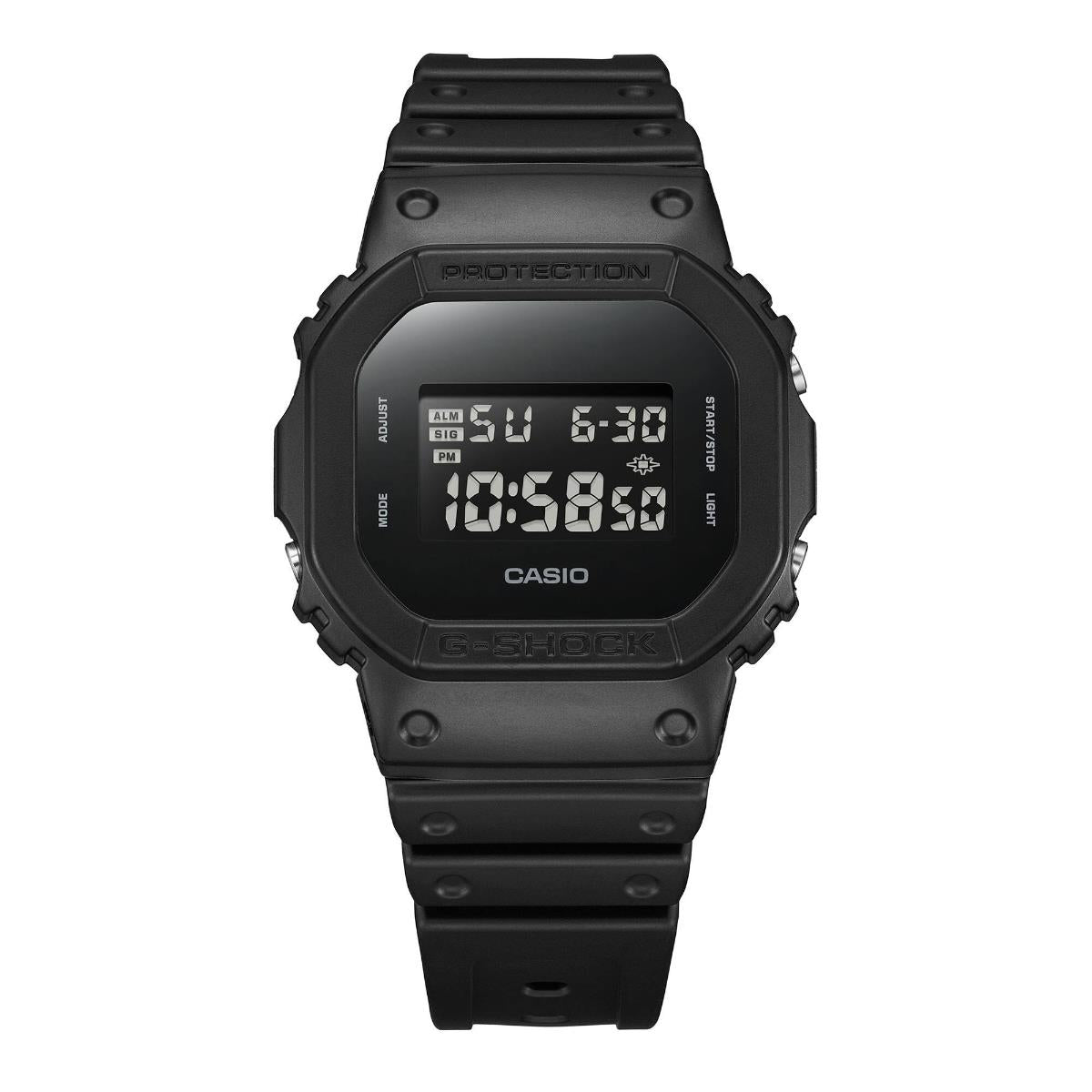 Casio G-Shock 5600 Series DW-5600UBB-1ER square black resin case detail