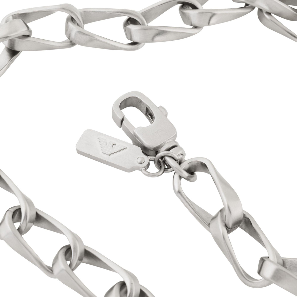 Stainless steel curb chain necklace with clasp and bar connector detail