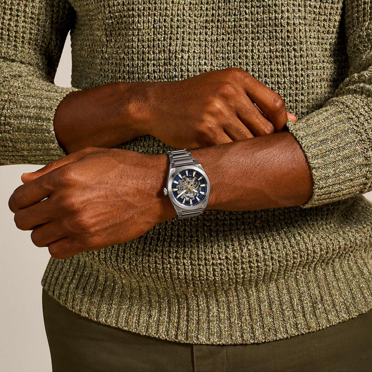 Fossil Everett ME3220 lifestyle view on wrist