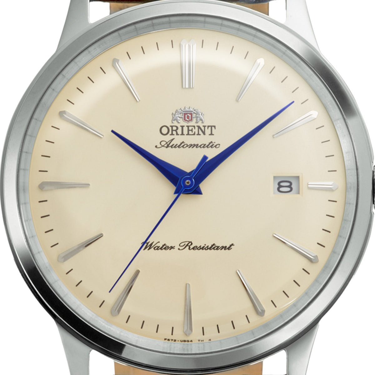 Orient Bambino RA-AC0033Y30B ivory dial with date display close-up