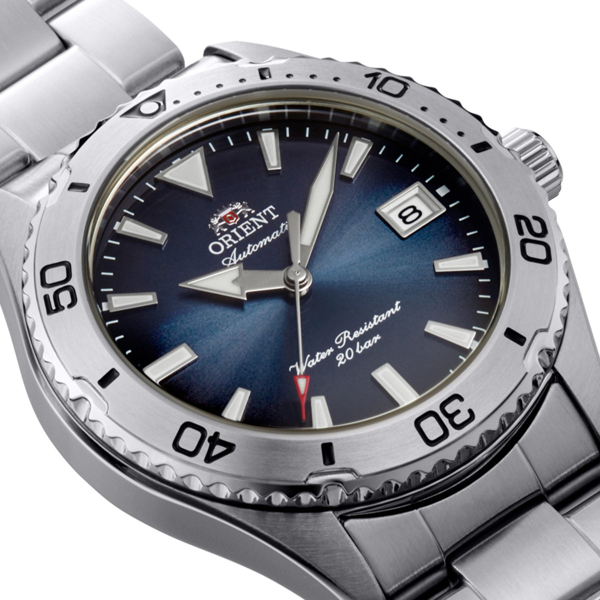 Orient Mako RA-AC0Q14L30B unidirectional rotating bezel detail